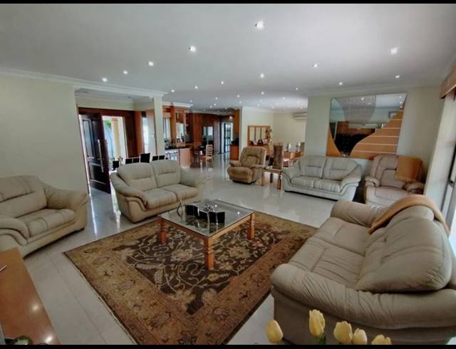 3 BEDROOM HOUSE FOR SALE IN BEVERLEY HILLS